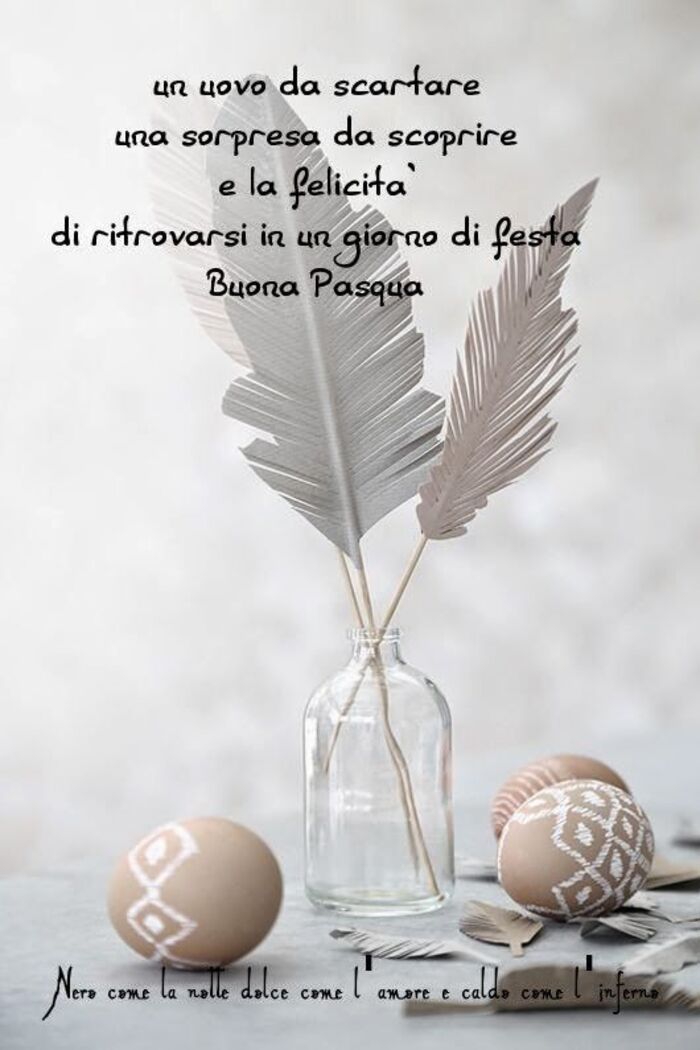 "Un uovo da scartare, una sorpresa da scoprire e la felicità di ritrovarsi in un giorno di festa....."